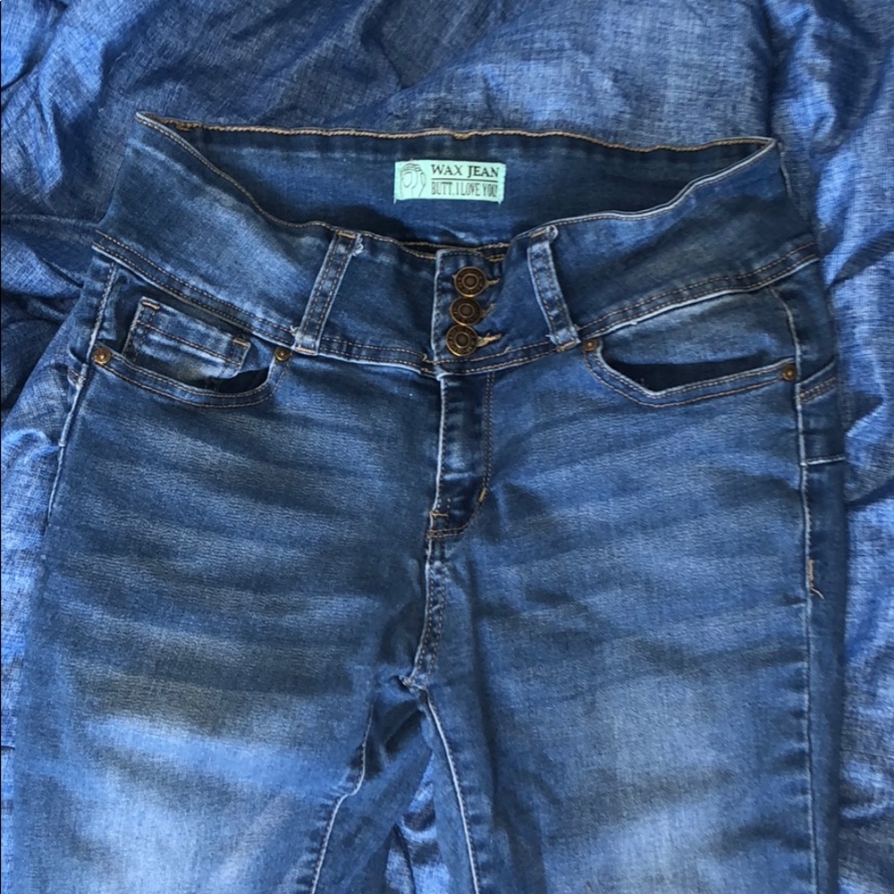Stretch blue jeans.